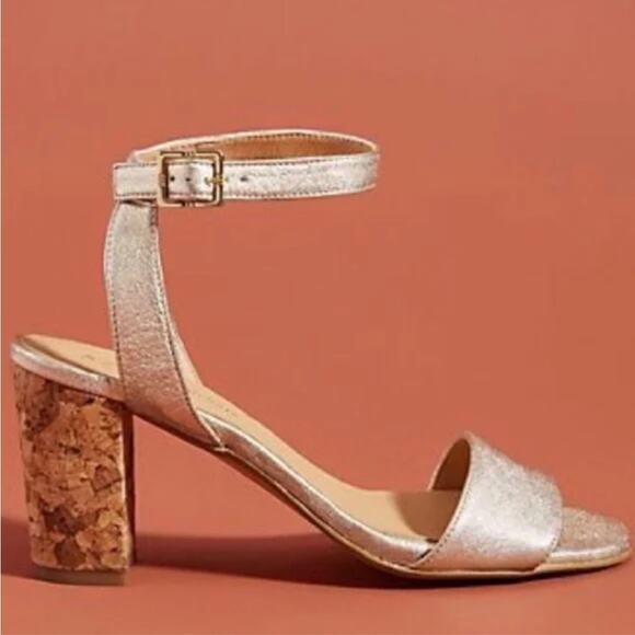ANTHROPOLOGIE GOLD STRAPPY HEELS CORK BLOCK HEEL SANDALS SIZE 39 8.5 - Picture 1 of 7